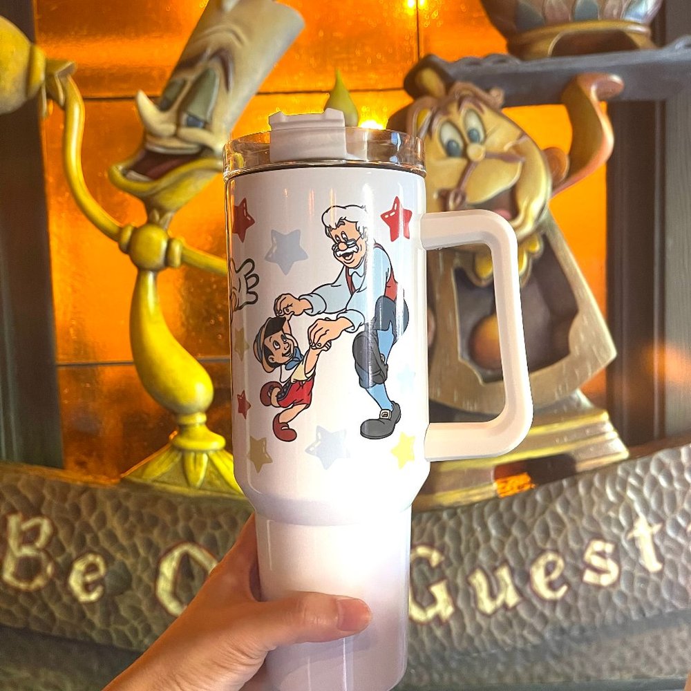 Disney Pinocchio 40 oz Tumbler/Water bottle/Mug with hand carry handle. FEATURE - Picture 7 of 7
